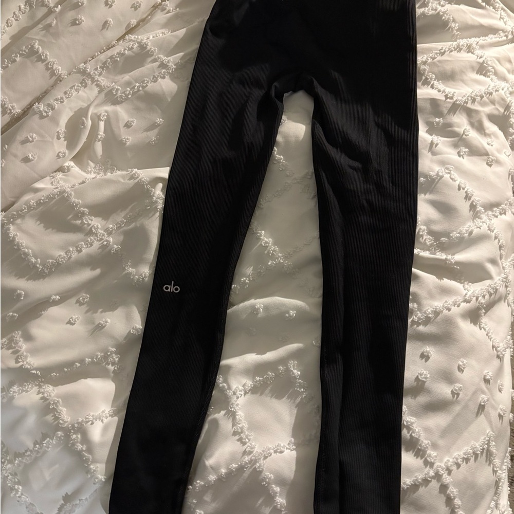 ALO Yoga Black Leggings Form-Fitting Full-Length